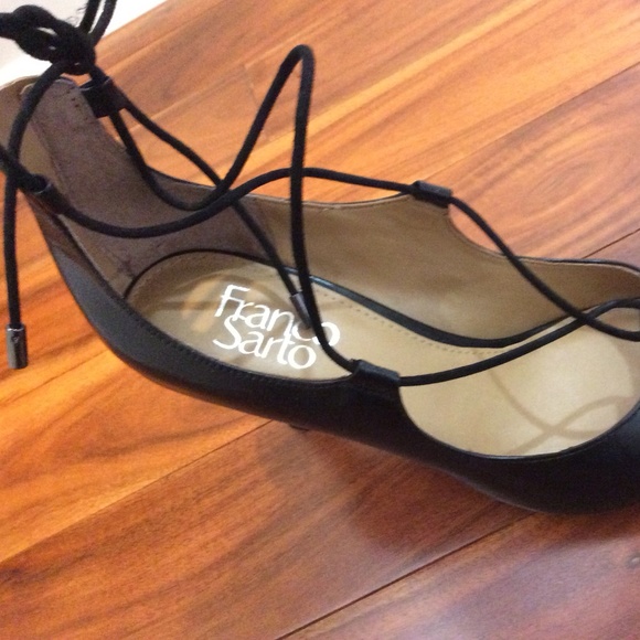 Franco Sarto black leather pointed toe lace up shoes - Picture 2 of 8